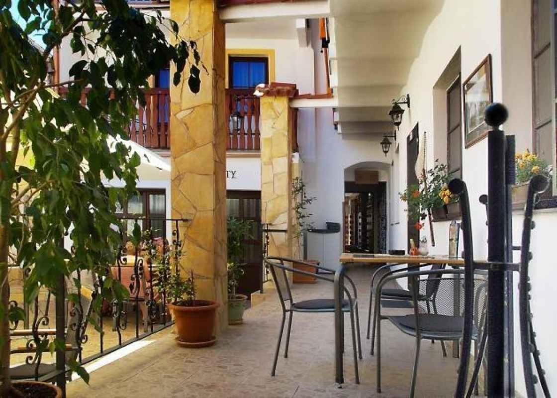 Rozmberska Basta Hotel Třeboň Buitenkant foto