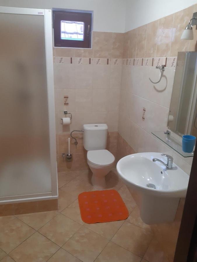 Rozmberska Basta Hotel Třeboň Buitenkant foto