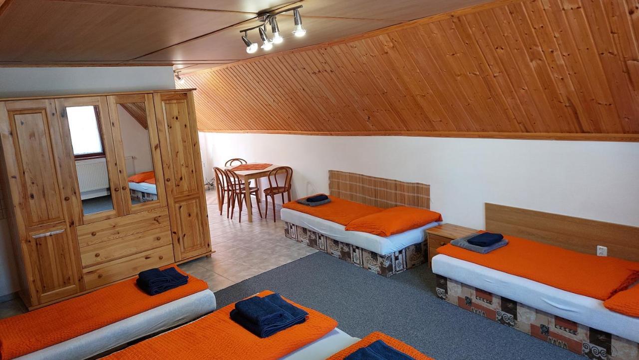 Rozmberska Basta Hotel Třeboň Buitenkant foto